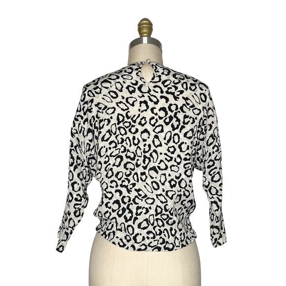 Vintage 80s/90s Balenciaga Paris Silk Leopard Print Blouse size 4 - Picture 2 of 10